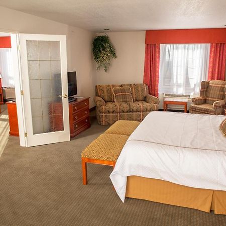 Service Plus Inns And Suites Grande Prairie Kültér fotó