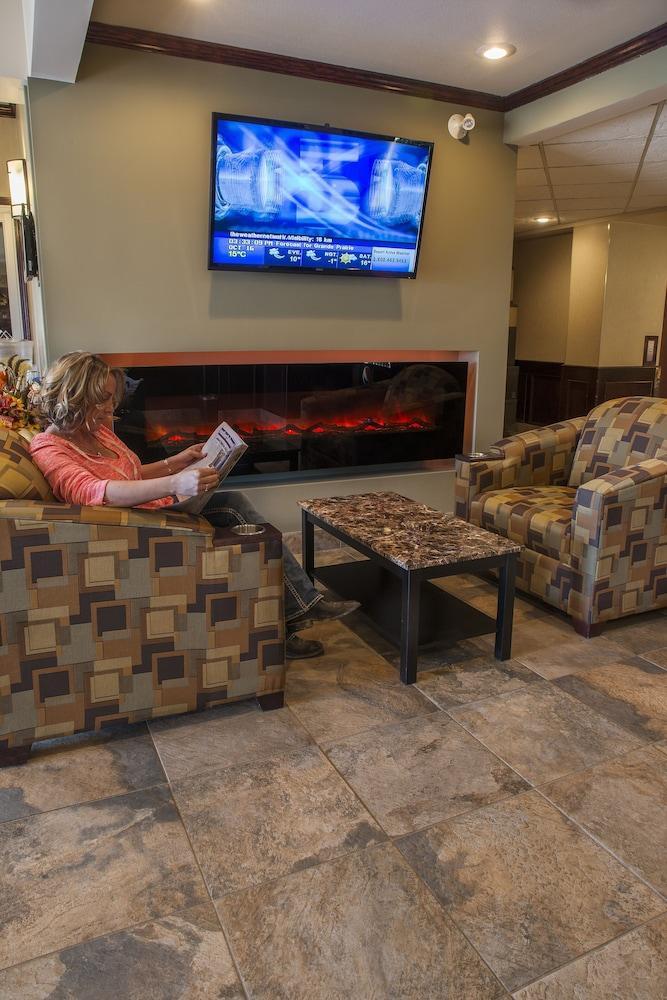 Service Plus Inns And Suites Grande Prairie Kültér fotó