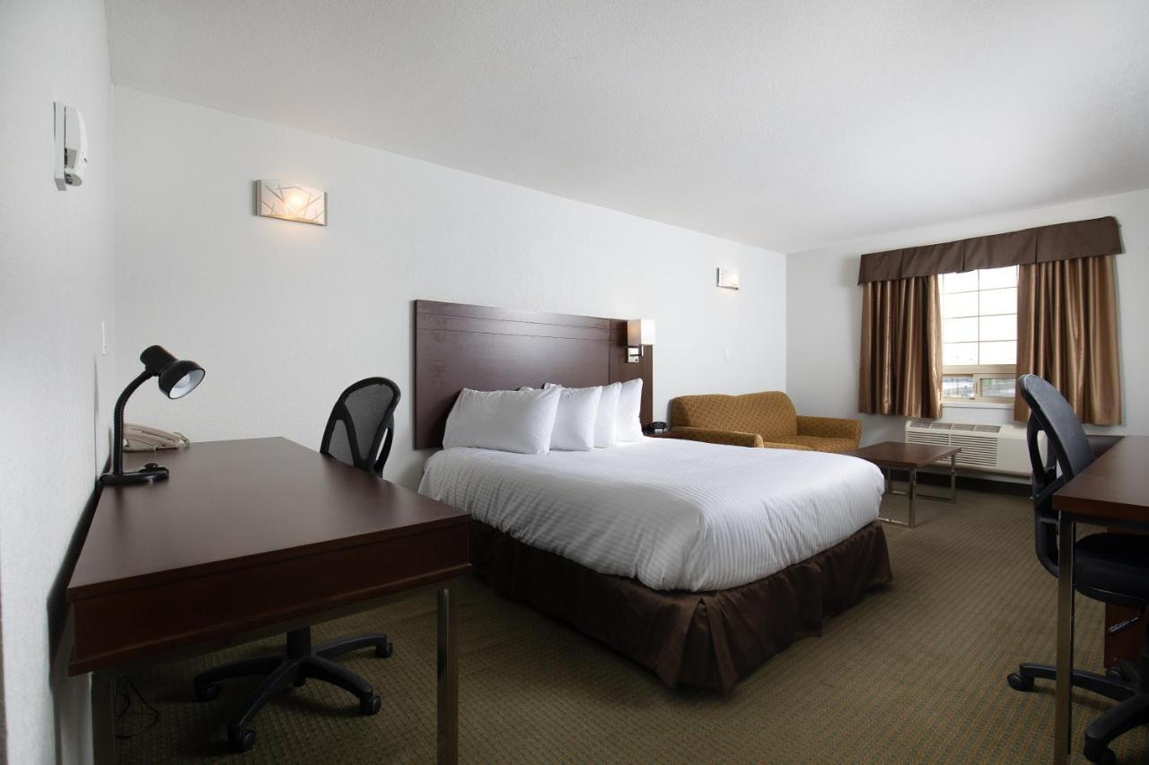 Service Plus Inns And Suites Grande Prairie Kültér fotó