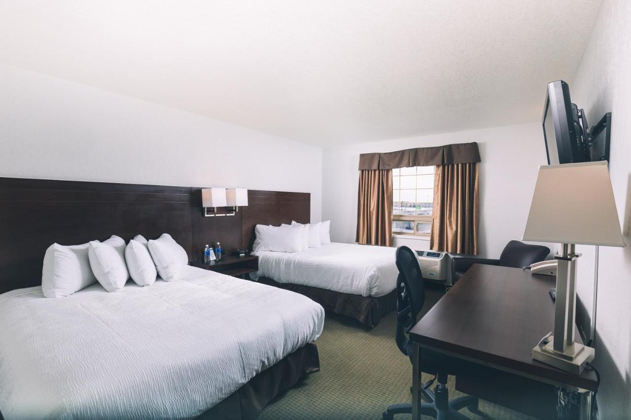 Service Plus Inns And Suites Grande Prairie Kültér fotó
